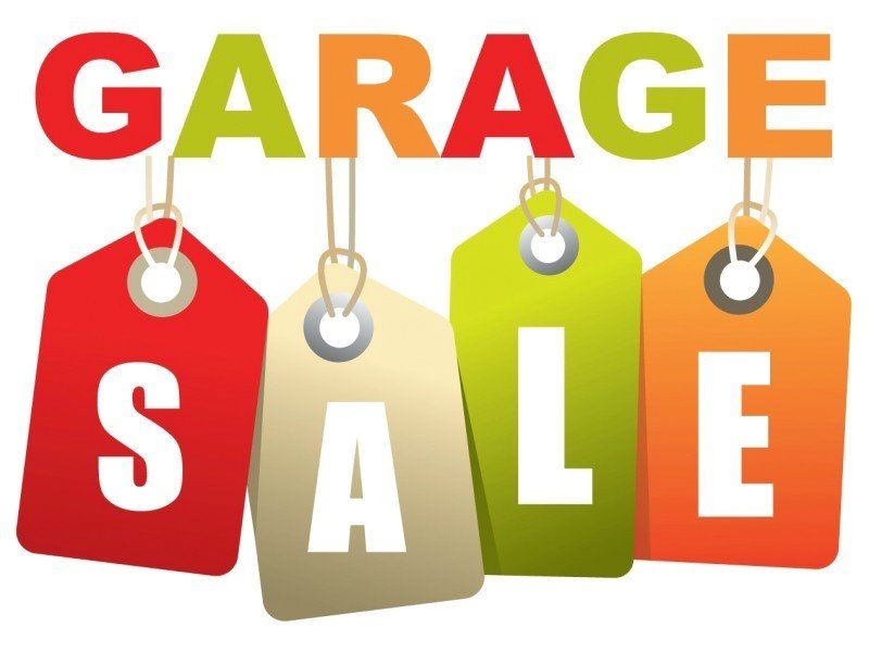 garage sale sign